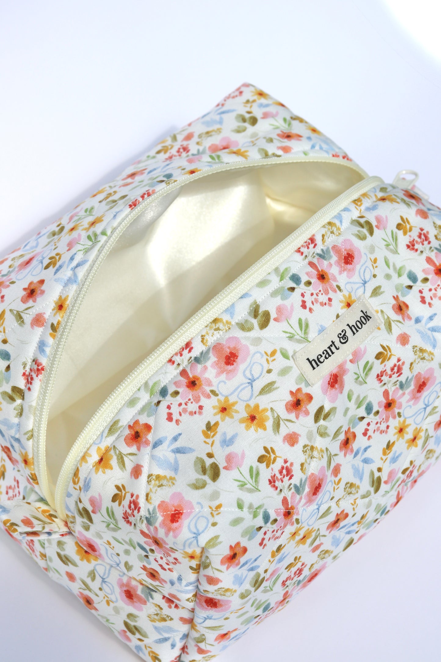 Wildflower Fields Makeup Bag